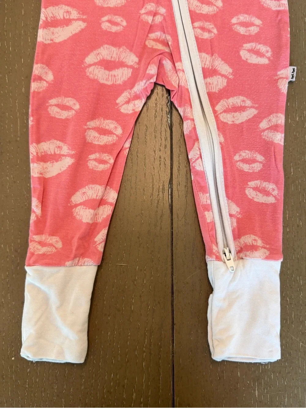 Little Sleepies Pink Long-Sleeve Bamboo Footie Sleeper/Kisses Onesie • Size 0-3M